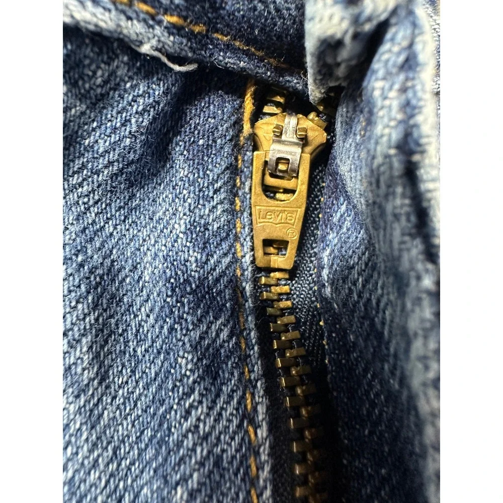 Vintage Y2K Levi's 550 Relaxed Tapered Mom Jeans Women 10 M Blue Denim High Rise
